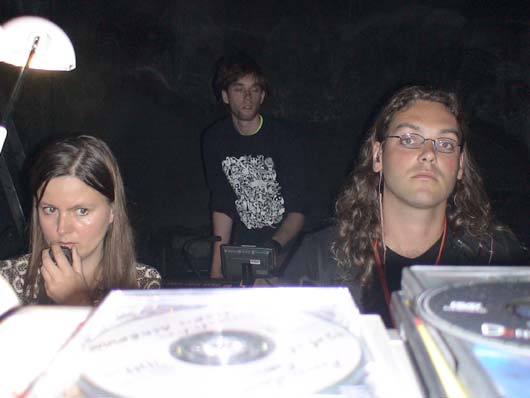Olga Busch, Gerbrand Oudenaarden, in the back Ruben van Leer (meditating)