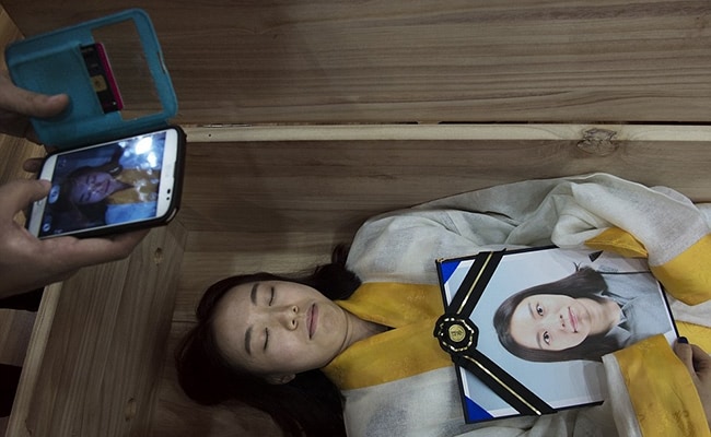 Death School Participant in Seoul