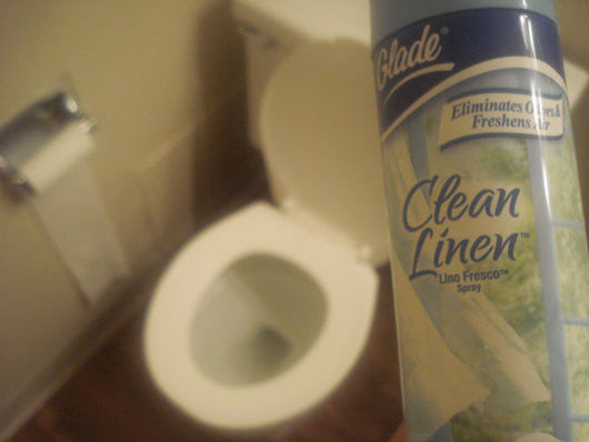 Clean linen toilet spray