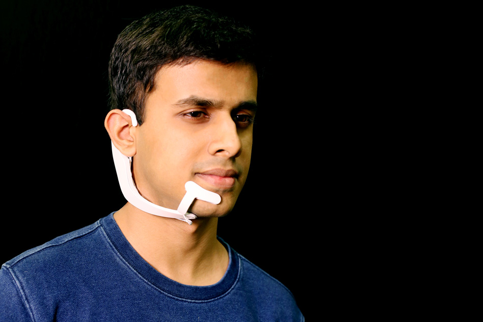 MIT's new voiceless interface can read the words in your head