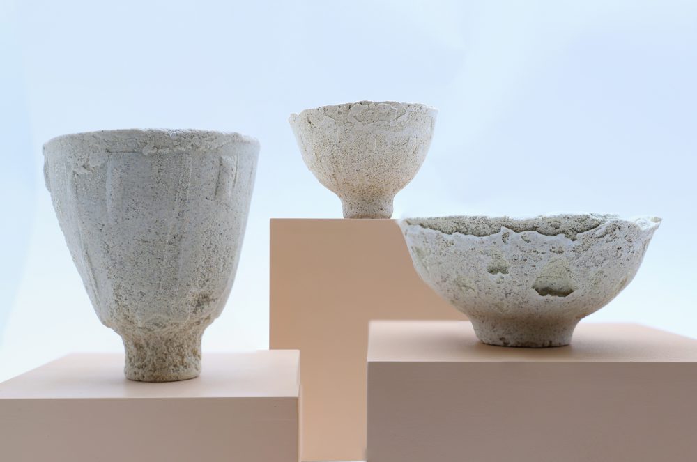 Using bacteria to create self-fired and biologically glazed ceramics